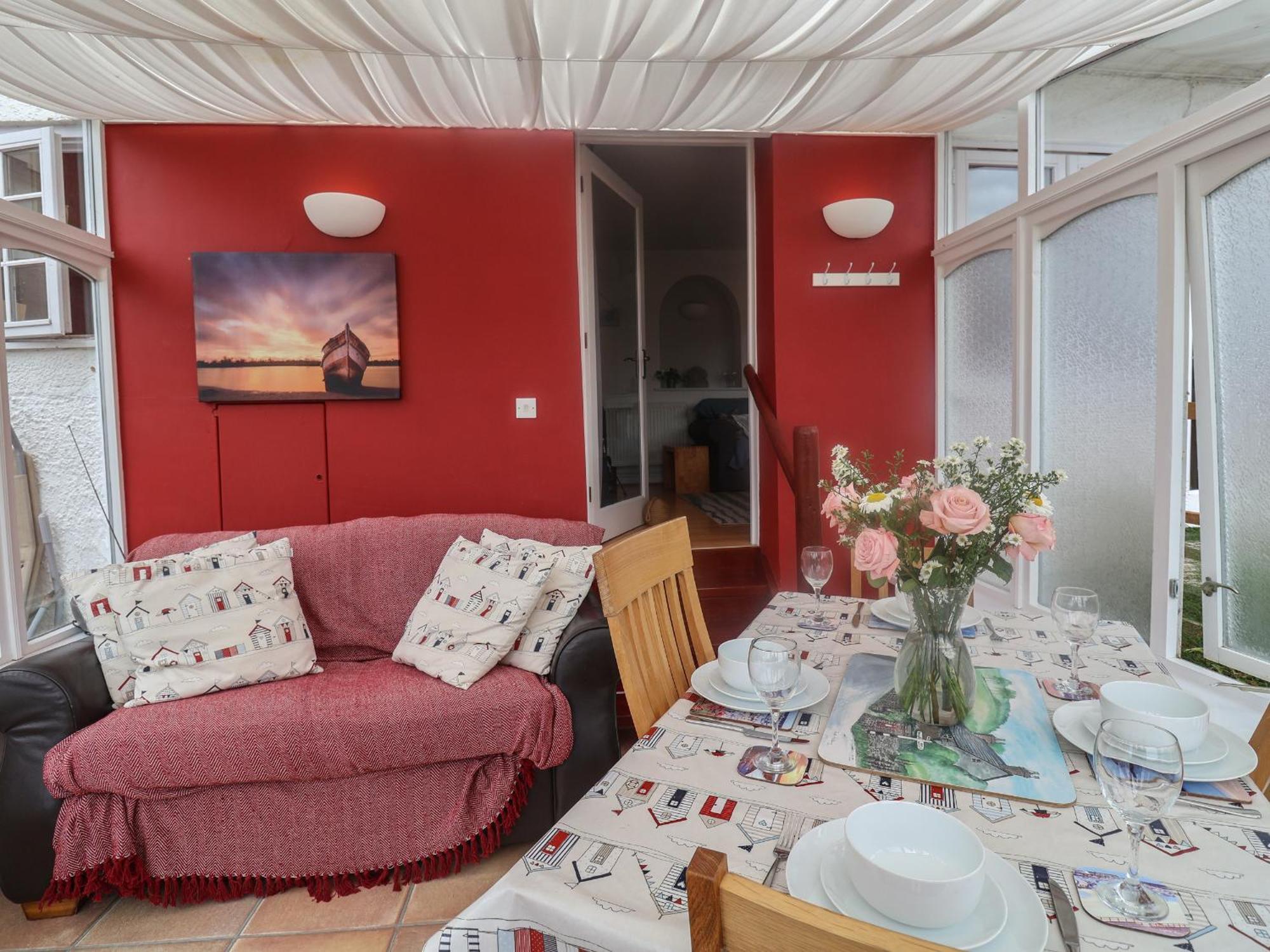Bay View Apartment Лайм Риджис Екстериор снимка