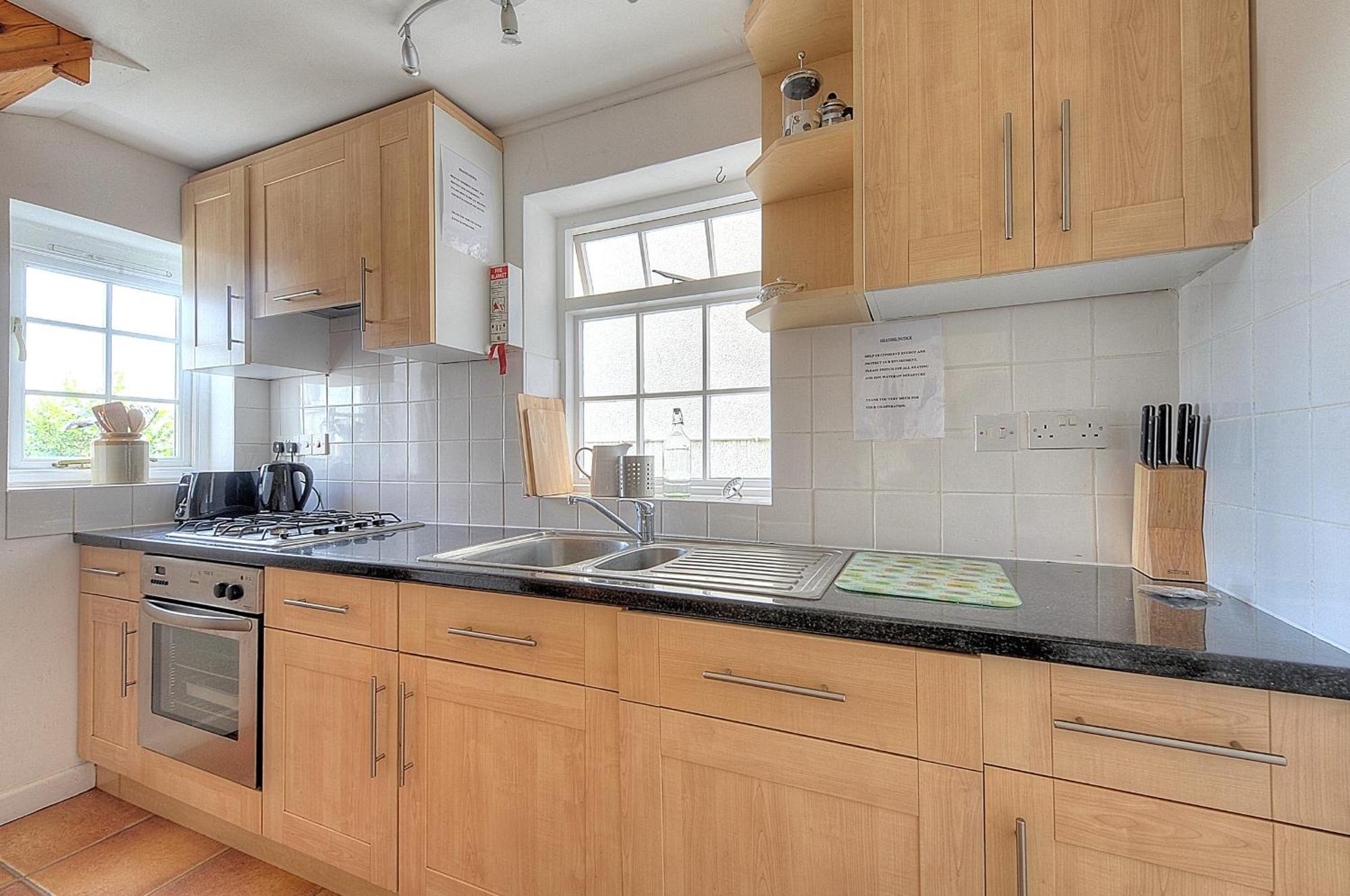 Bay View Apartment Лайм Риджис Екстериор снимка